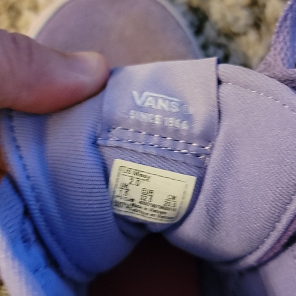 Kid Van's high tops - Picture 2 of 4